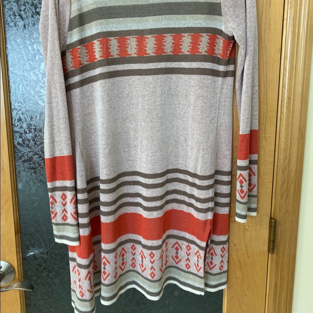 Cardigan - Picture 2 of 3